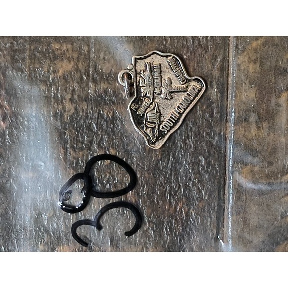 Unbranded Jewelry - Vintage South Carolina State Map Travel Souvenir Charm 925 Sterling Silver